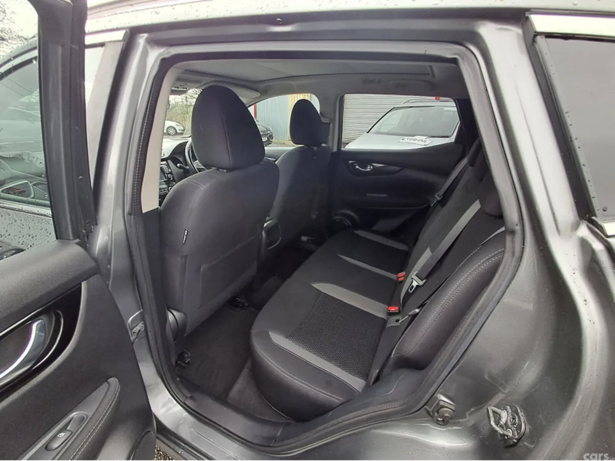 Nissan Qashqai MPV, Diesel, 2019, Grey