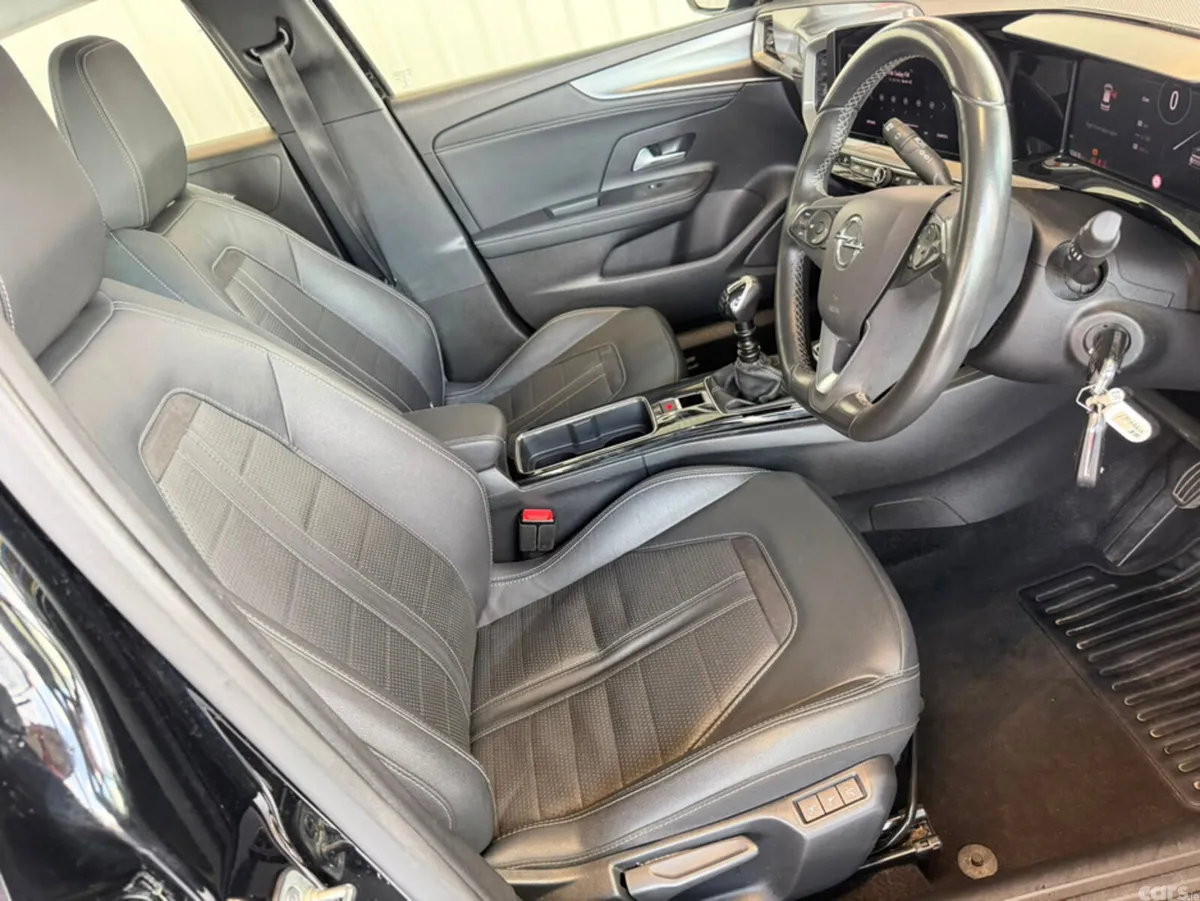 Opel Mokka MPV, Petrol, 2023, Black