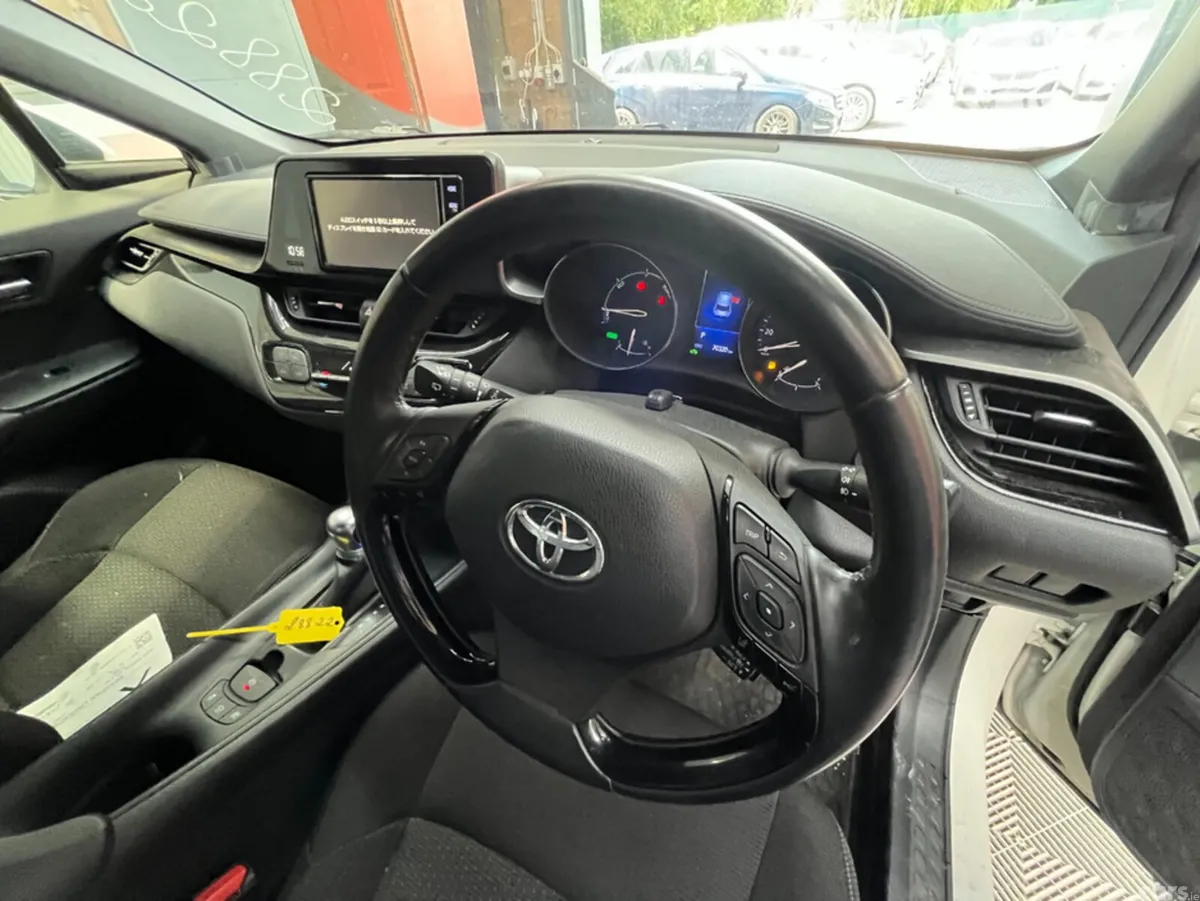 Toyota C-HR SUV, Petrol, 2019, White