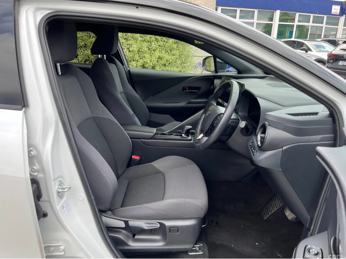 Toyota C-HR SUV, Petrol Plug-in Hybrid, 2024, White