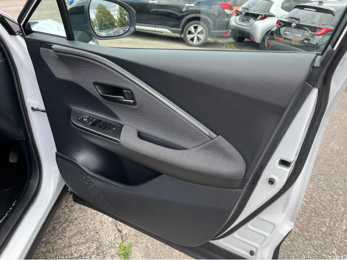 Toyota C-HR SUV, Petrol Plug-in Hybrid, 2024, White