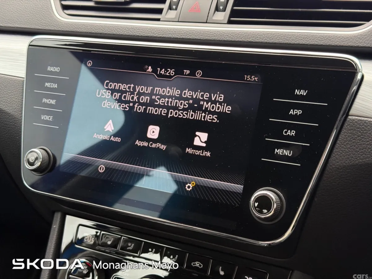 Skoda Superb Hatchback, Diesel, 2024, Blue