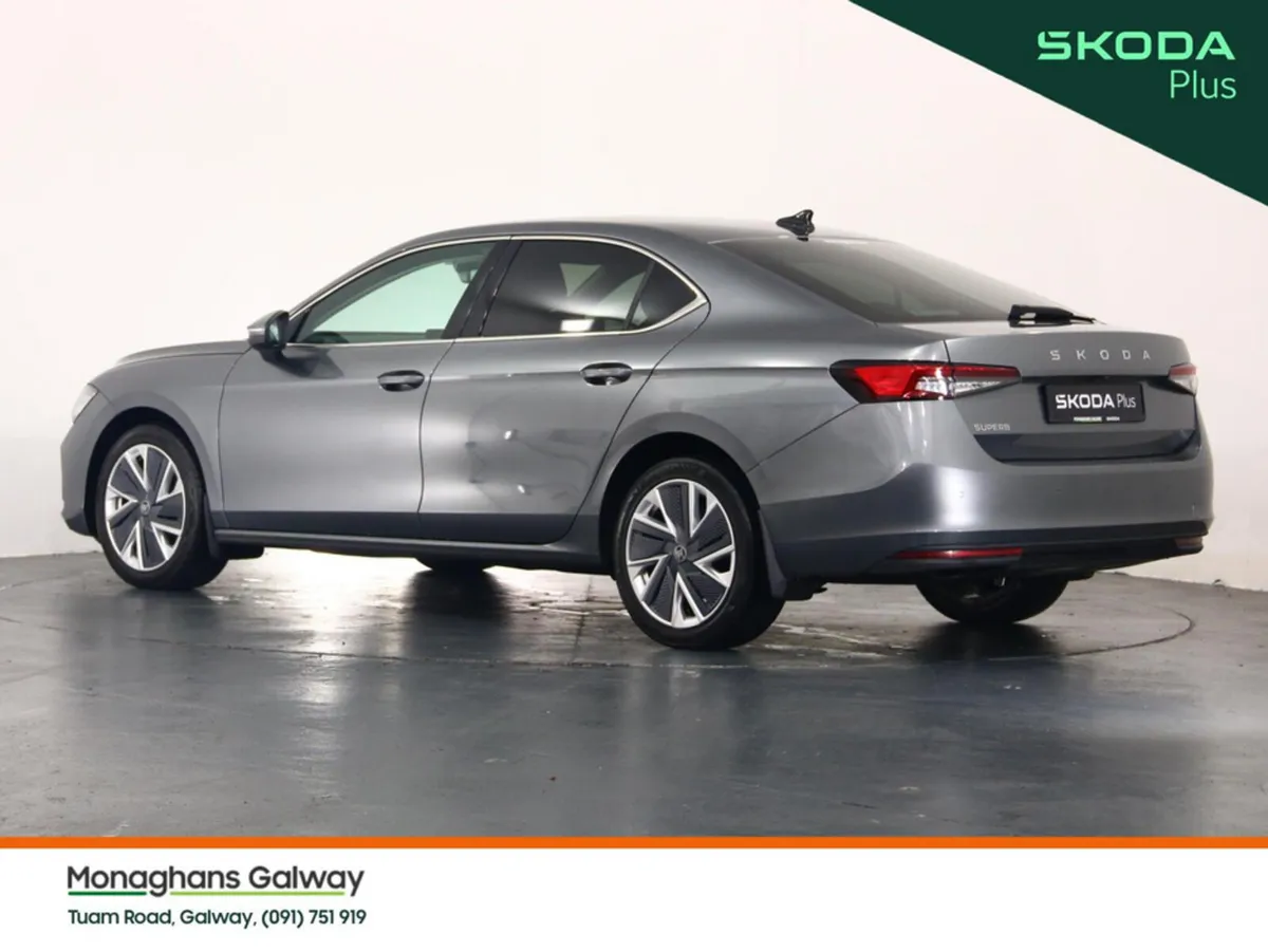 Skoda Superb Hatchback, Diesel, 2025, Grey
