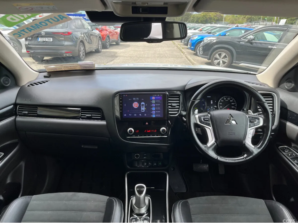 Mitsubishi Outlander SUV, Petrol Plug-in Hybrid, 2021, White