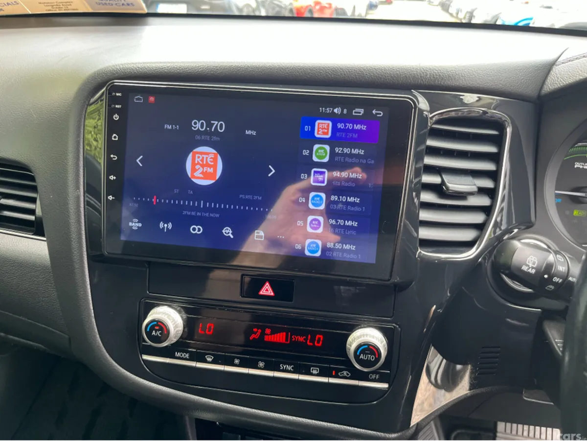 Mitsubishi Outlander SUV, Petrol Plug-in Hybrid, 2021, White