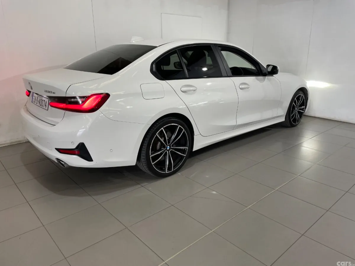 BMW 3-Series Saloon, Petrol Plug-in Hybrid, 2021, White