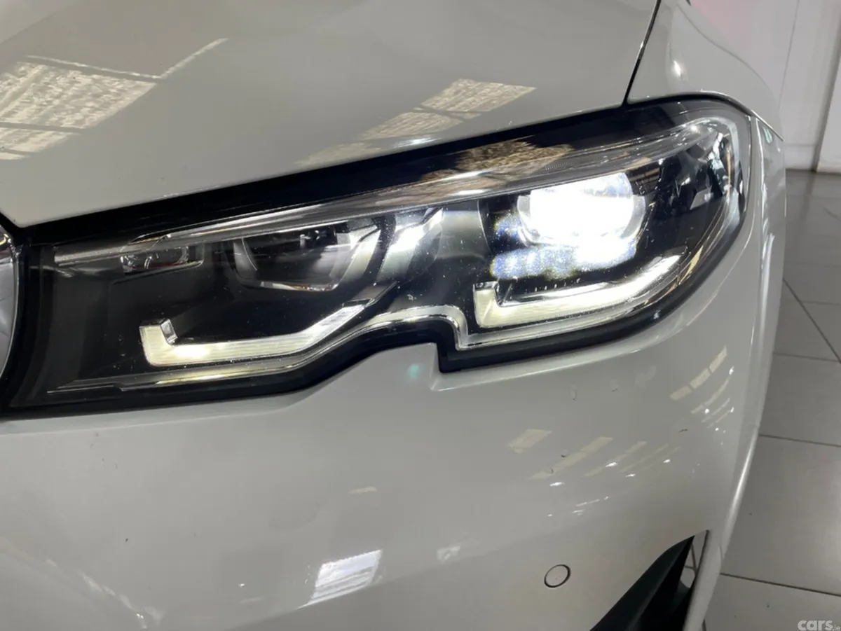 BMW 3-Series Saloon, Petrol Plug-in Hybrid, 2021, White