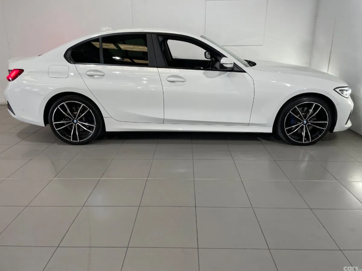 BMW 3-Series Saloon, Petrol Plug-in Hybrid, 2021, White