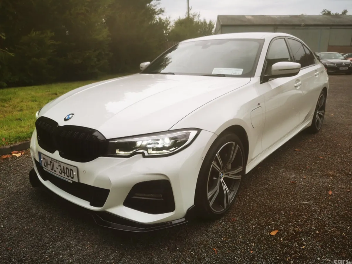 BMW 3-Series Saloon, Petrol Plug-in Hybrid, 2021, White