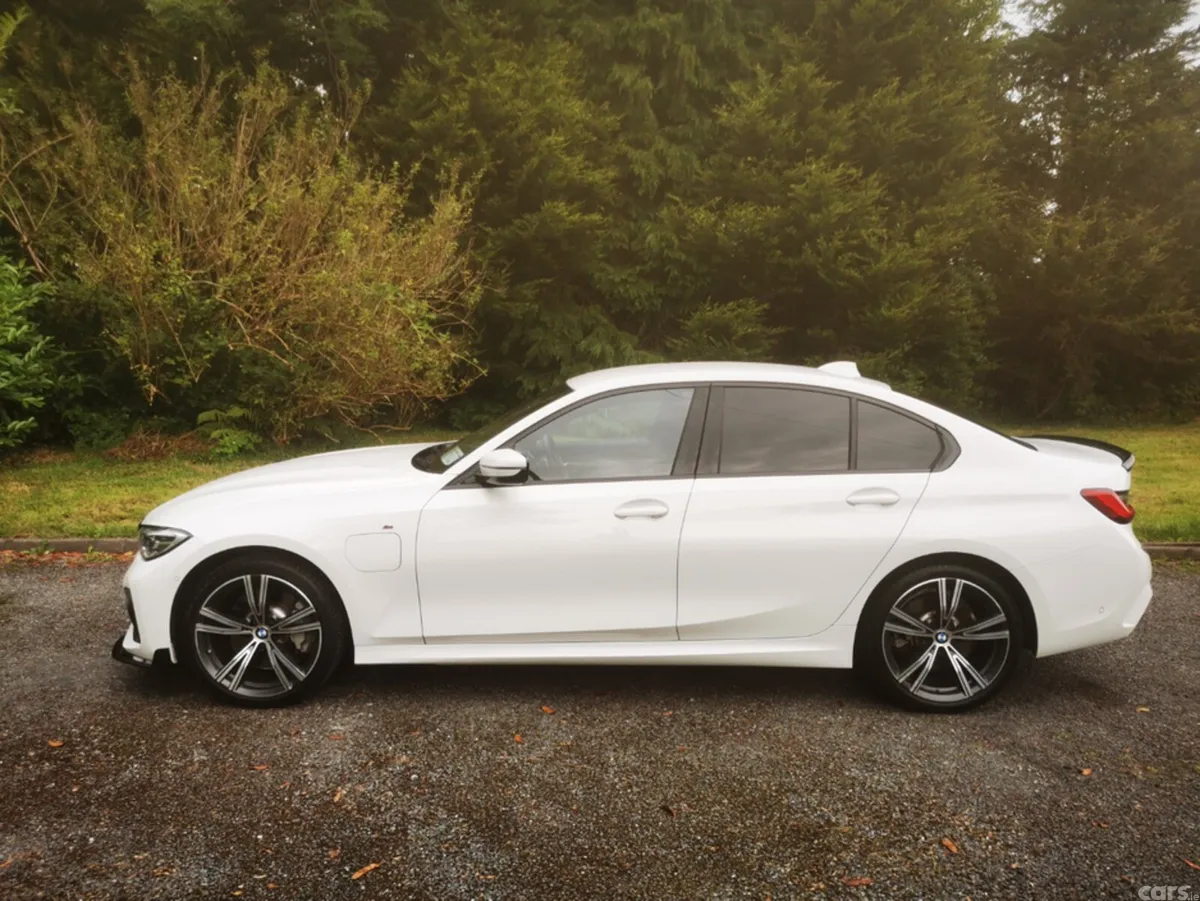 BMW 3-Series Saloon, Petrol Plug-in Hybrid, 2021, White