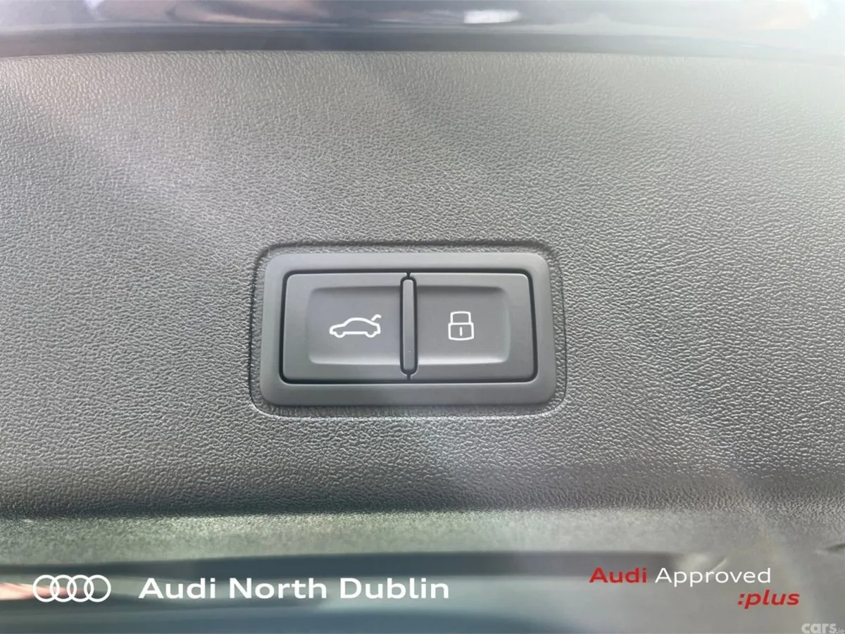 Audi Q3 Coupe, Petrol Plug-in Hybrid, 2026, Blue