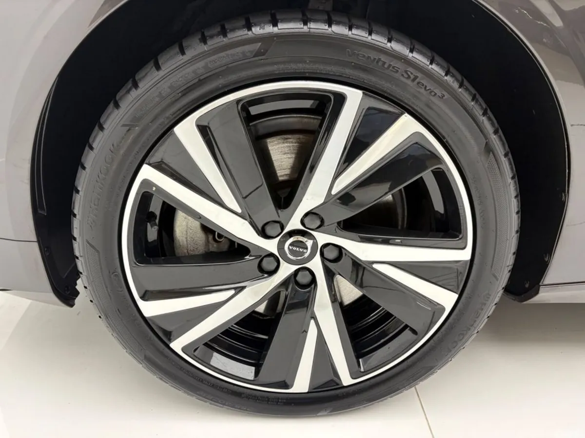 Volvo S90 Saloon, Petrol Plug-in Hybrid, 2022, Grey