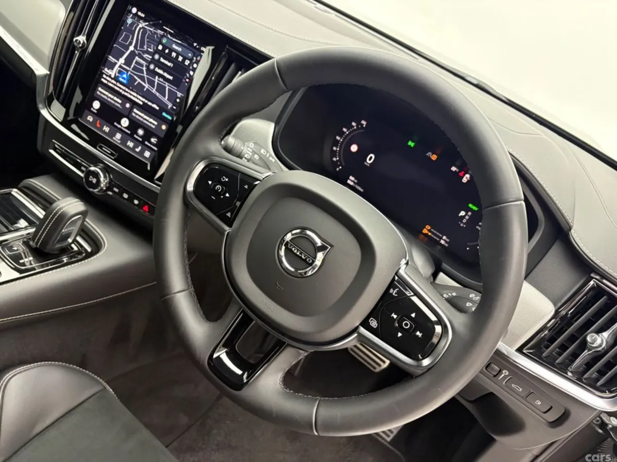 Volvo S90 Saloon, Petrol Plug-in Hybrid, 2022, Grey