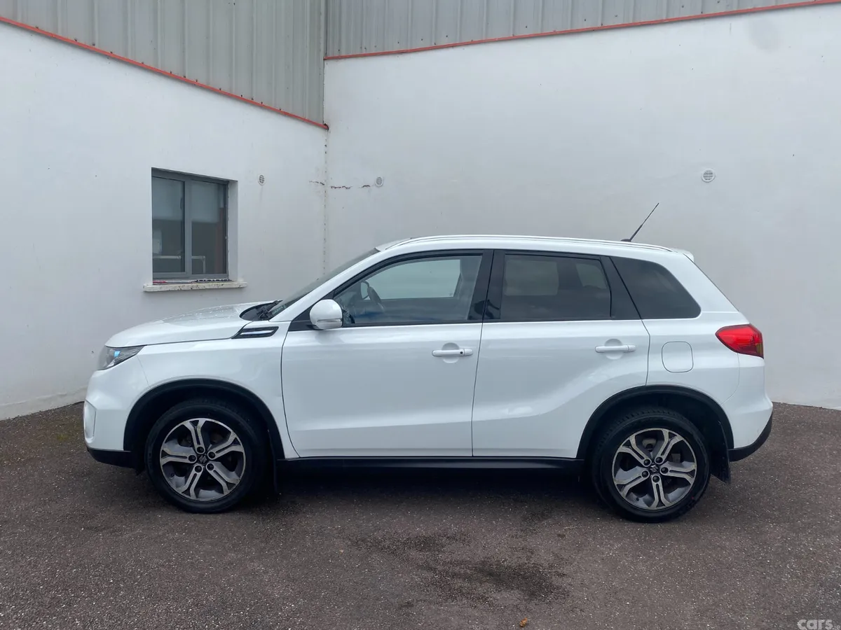 Suzuki Vitara SUV, Petrol, 2018, White