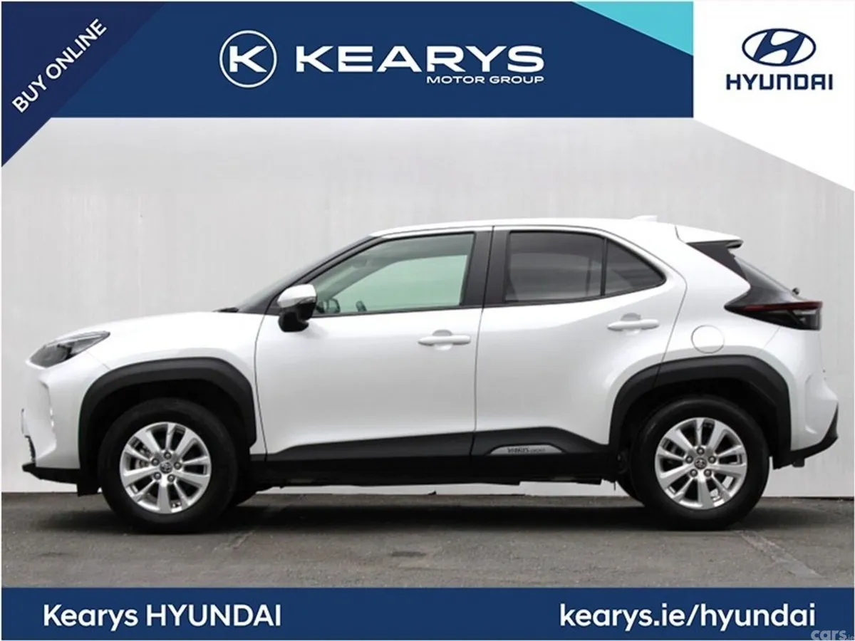 Toyota Yaris Cross SUV, Petrol Hybrid, 2024, White