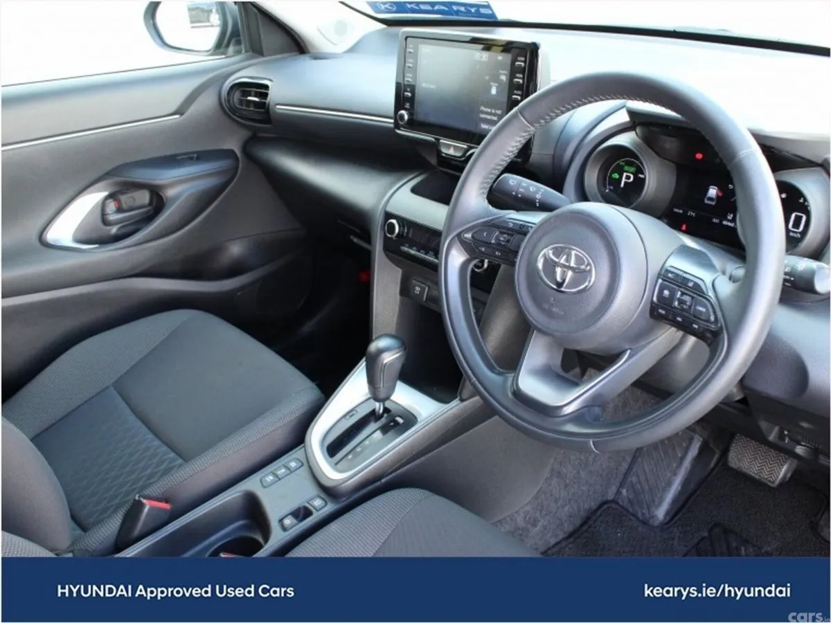Toyota Yaris Cross SUV, Petrol Hybrid, 2024, White
