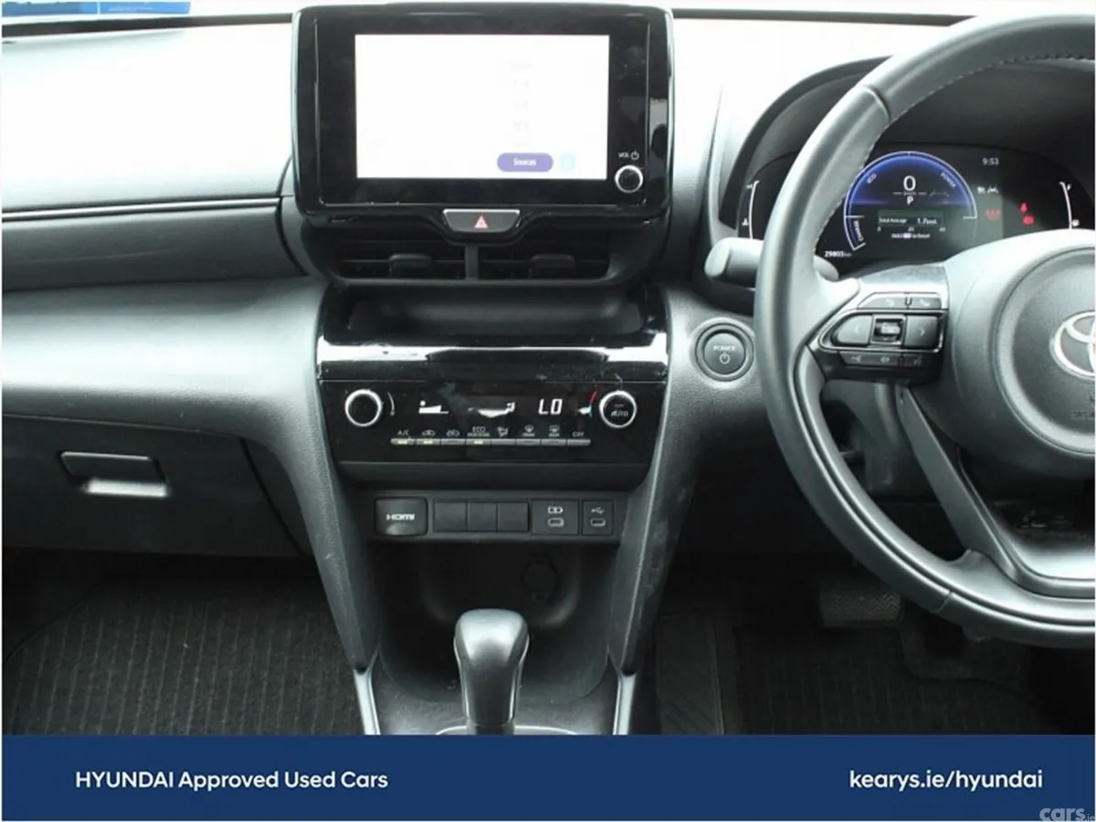 Toyota Yaris Cross SUV, Petrol Hybrid, 2024, White