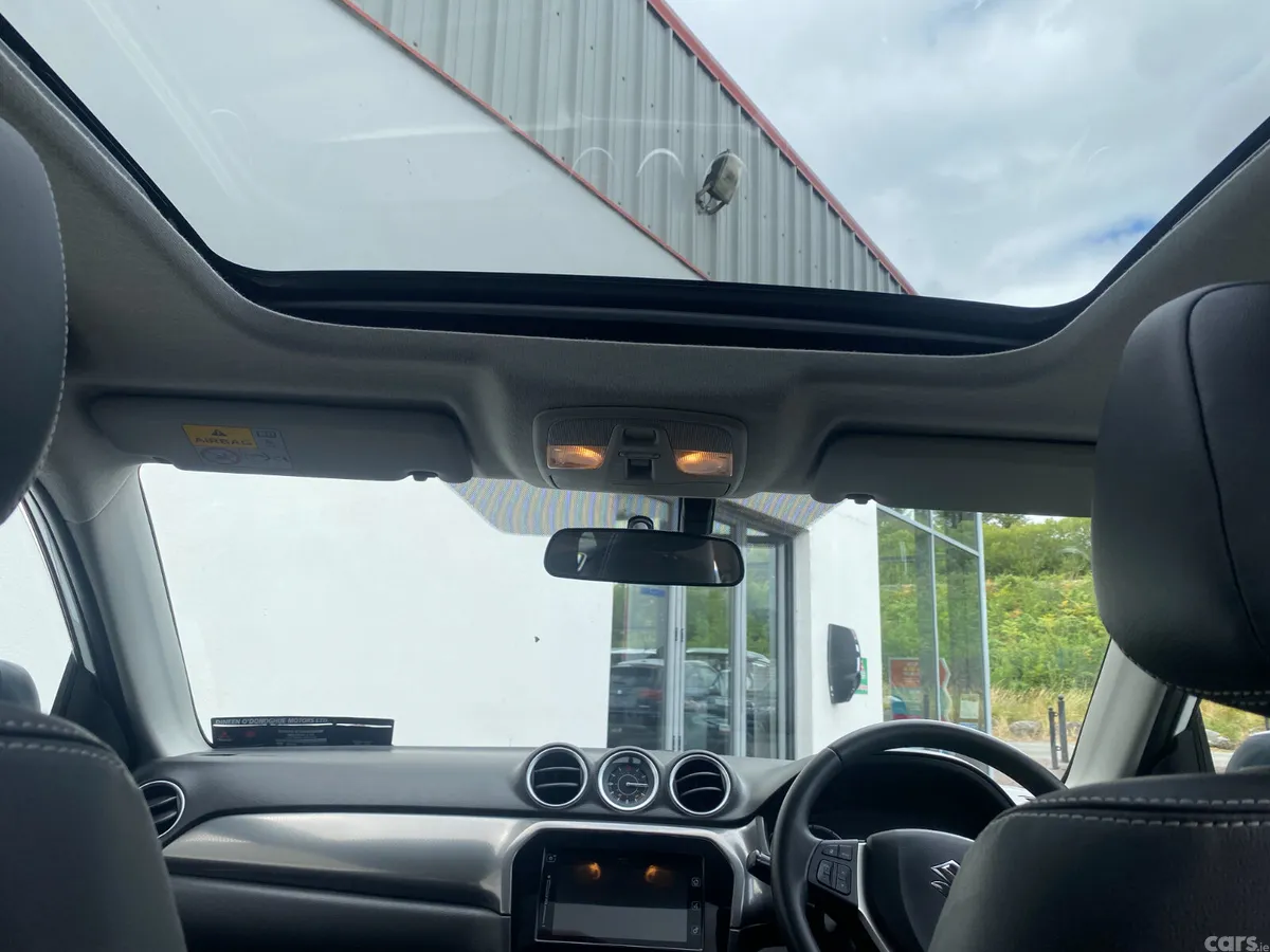 Suzuki Vitara SUV, Petrol, 2018, White