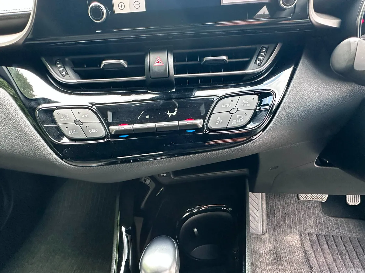 Toyota C-HR Hatchback, Petrol Hybrid, 2020, White