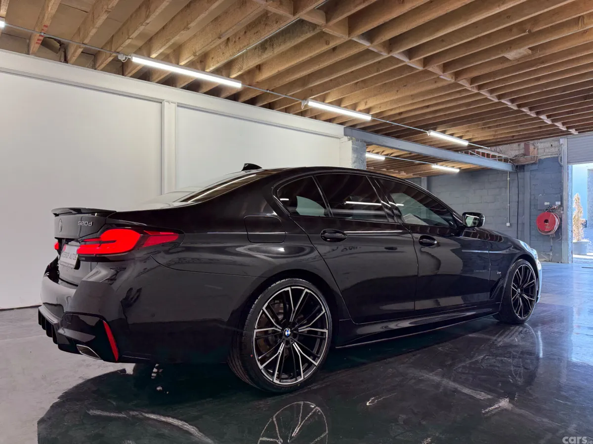 BMW 5-Series Saloon, Diesel Hybrid, 2021, Black