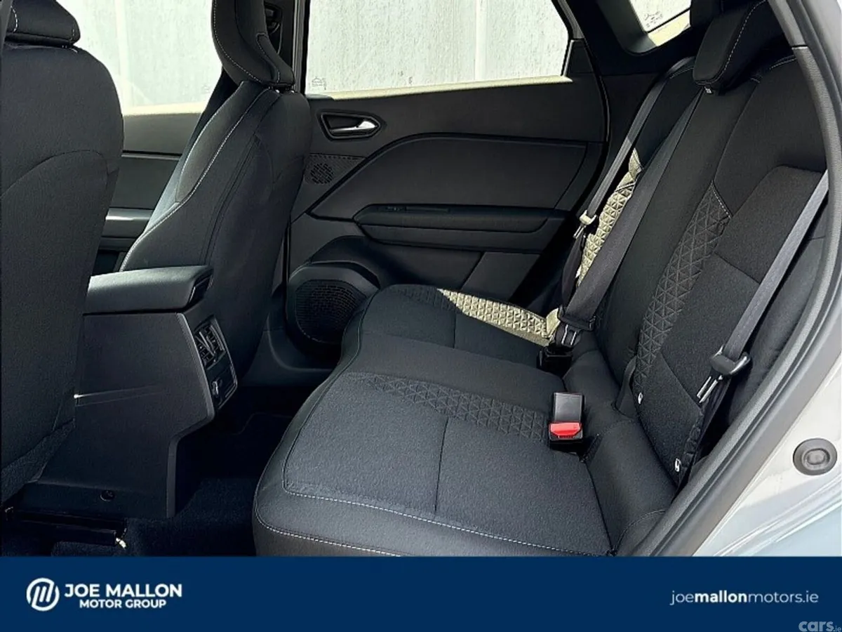 Renault Captur Hatchback, Petrol, 2026, Grey