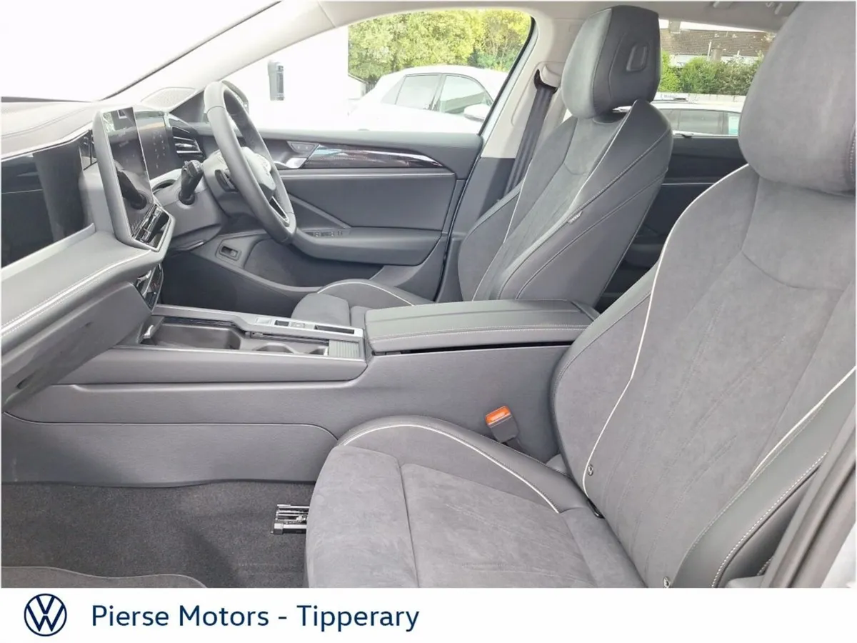 Volkswagen Passat Estate, Diesel, 2026, Silver