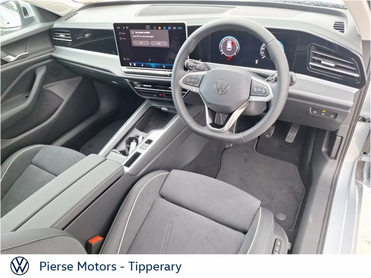 Volkswagen Passat Estate, Diesel, 2026, Silver