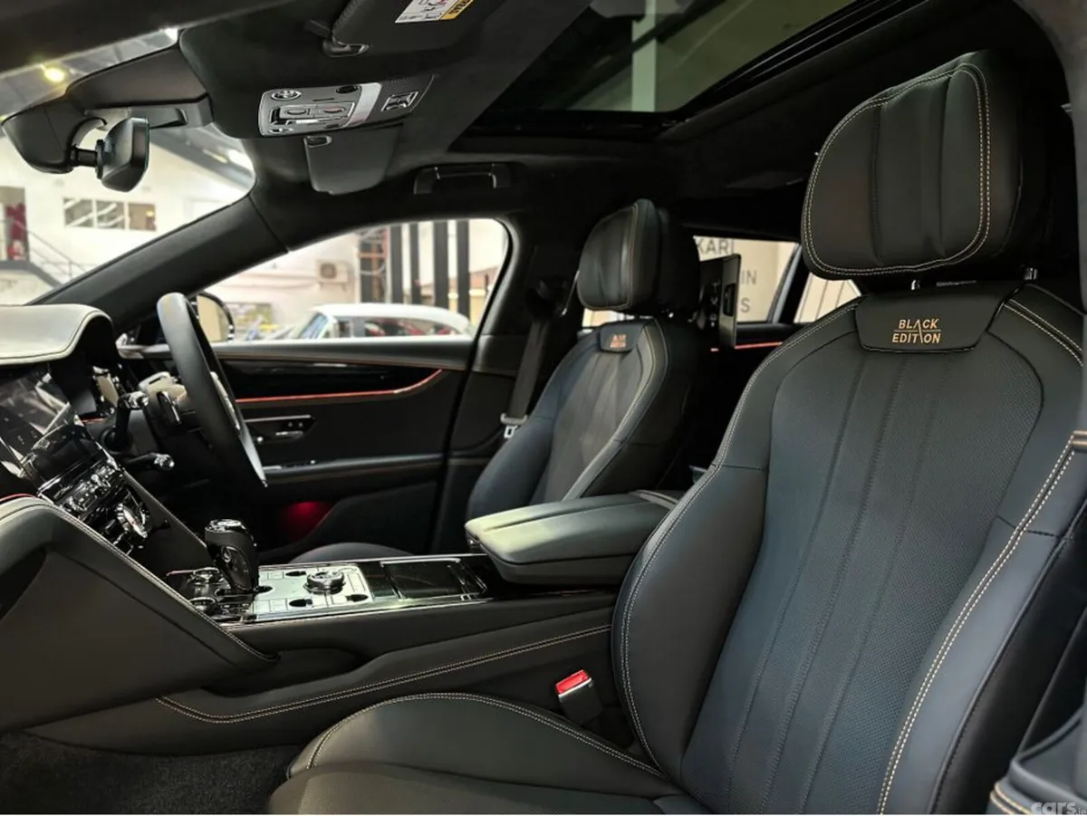 Bentley Flying Spur Saloon, Petrol Plug-in Hybrid, 2026, Black