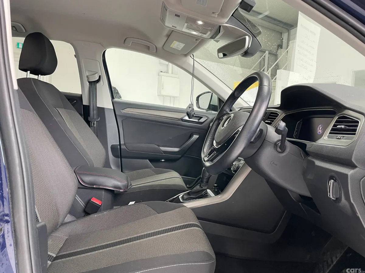 Volkswagen T-Roc Hatchback, Diesel, 2021, Blue