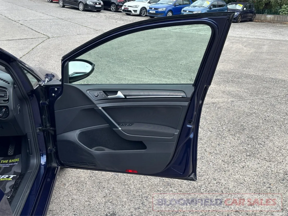 Volkswagen Golf Hatchback, Petrol, 2017, Blue