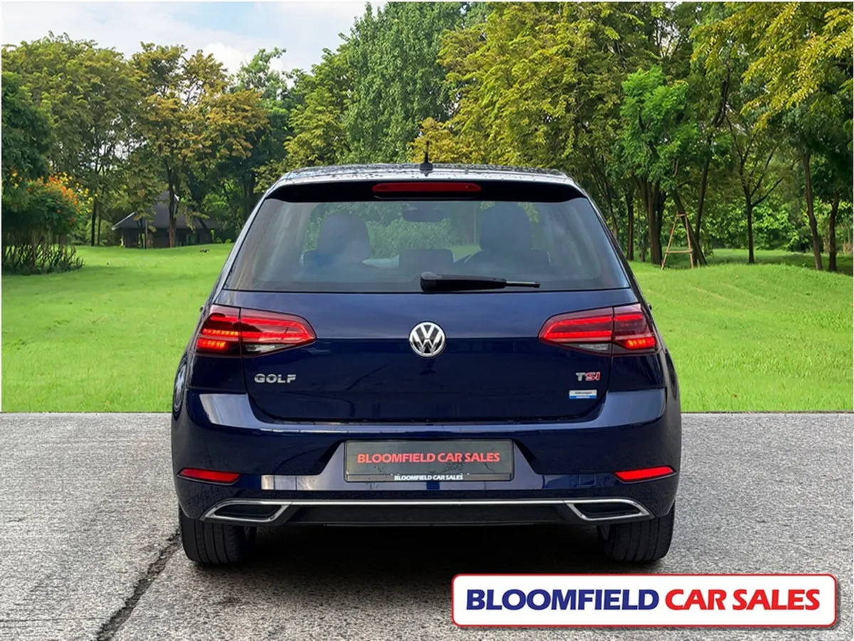 Volkswagen Golf Hatchback, Petrol, 2017, Blue