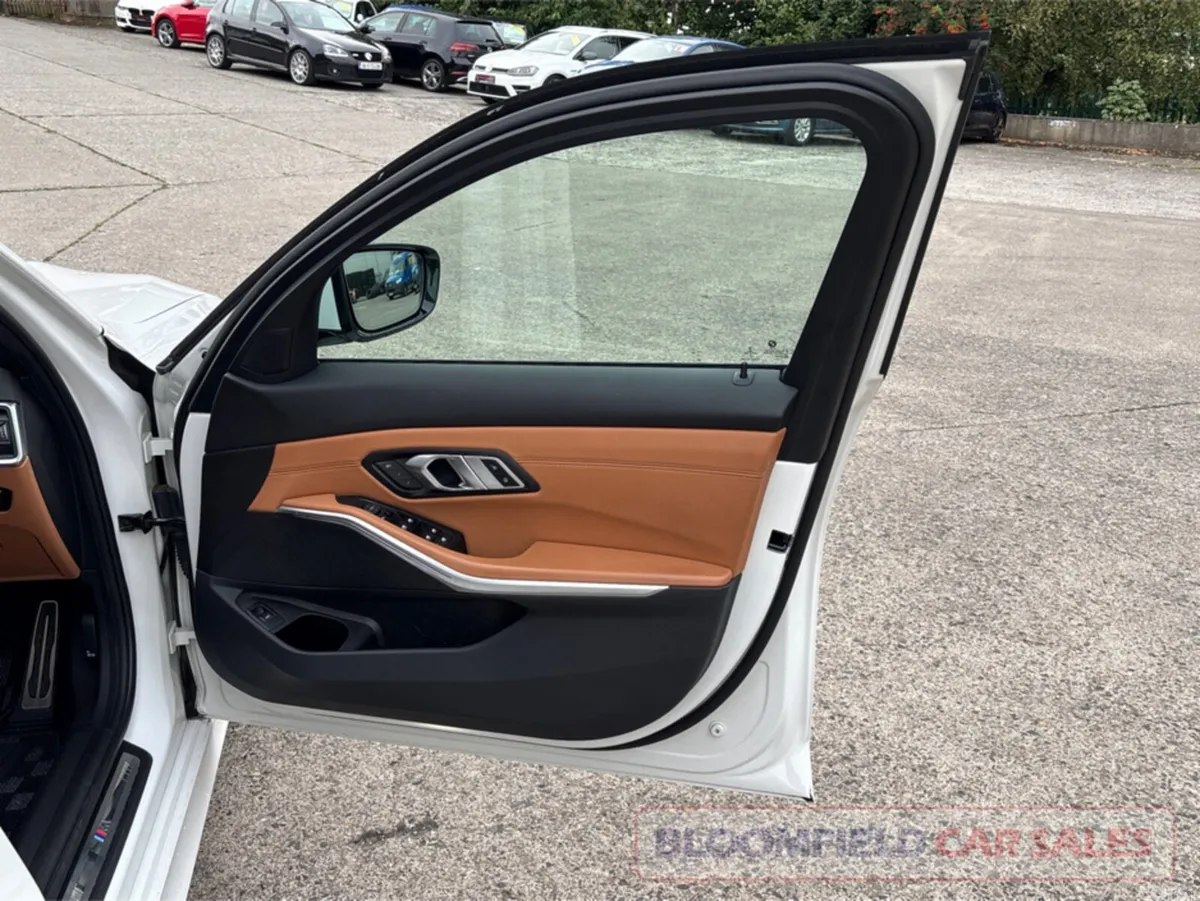 BMW 3-Series Saloon, Diesel, 2021, White