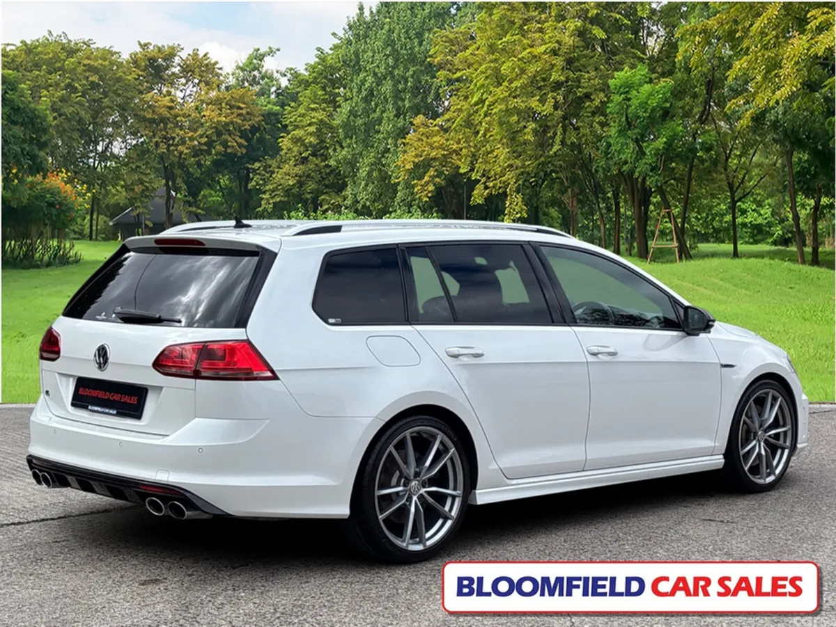 Volkswagen Golf Estate, Petrol, 2017, White