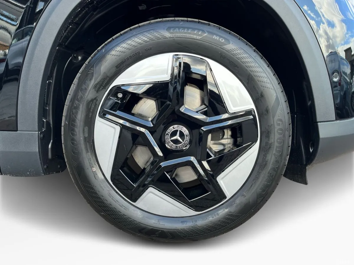 Mercedes-Benz GLB SUV, Petrol Hybrid, 2026, Black