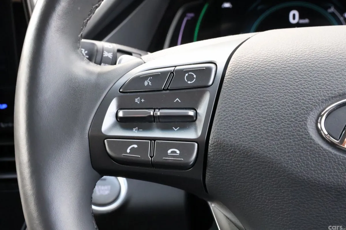 Hyundai IONIQ Hatchback, Electric, 2022, White