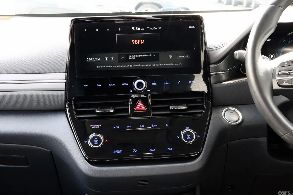 Hyundai IONIQ Hatchback, Electric, 2022, White