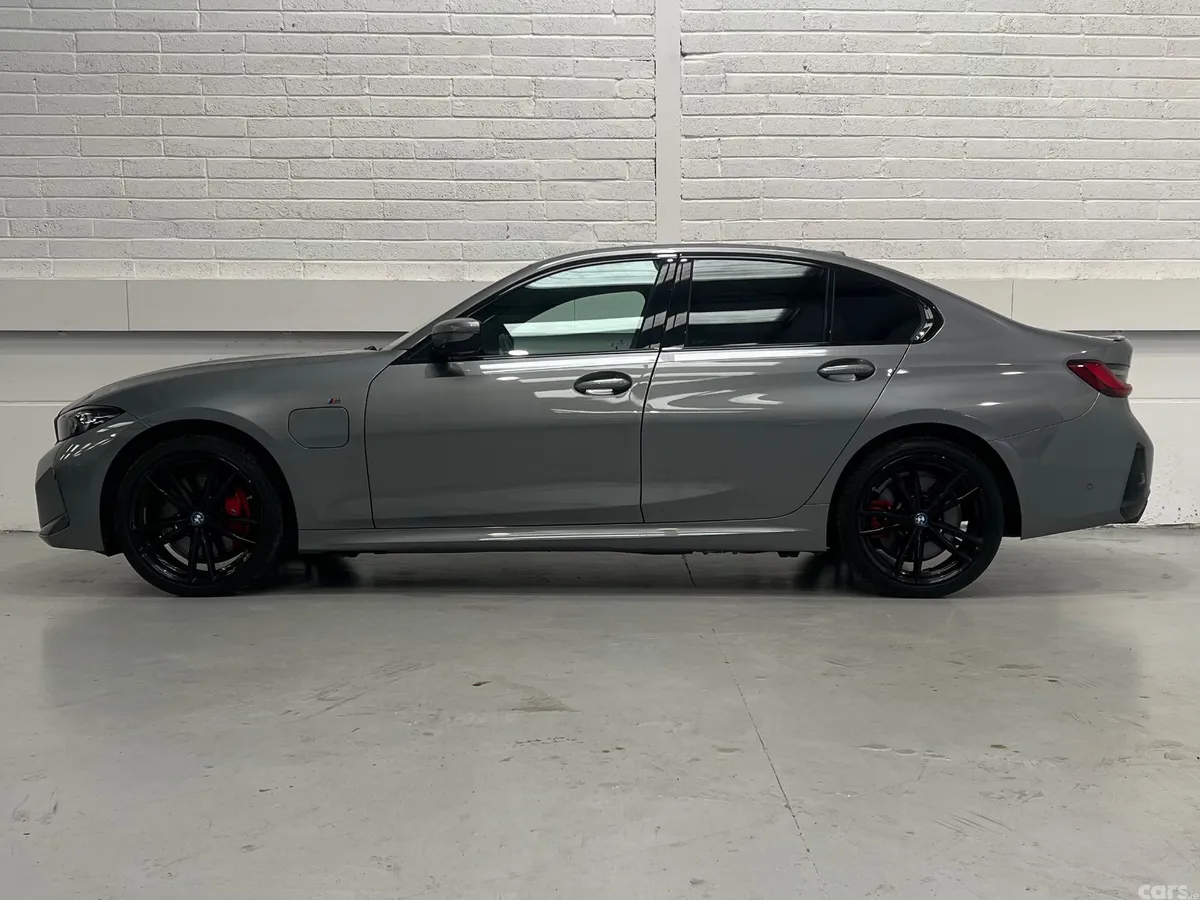 BMW 3-Series Saloon, Petrol Plug-in Hybrid, 2024, Grey