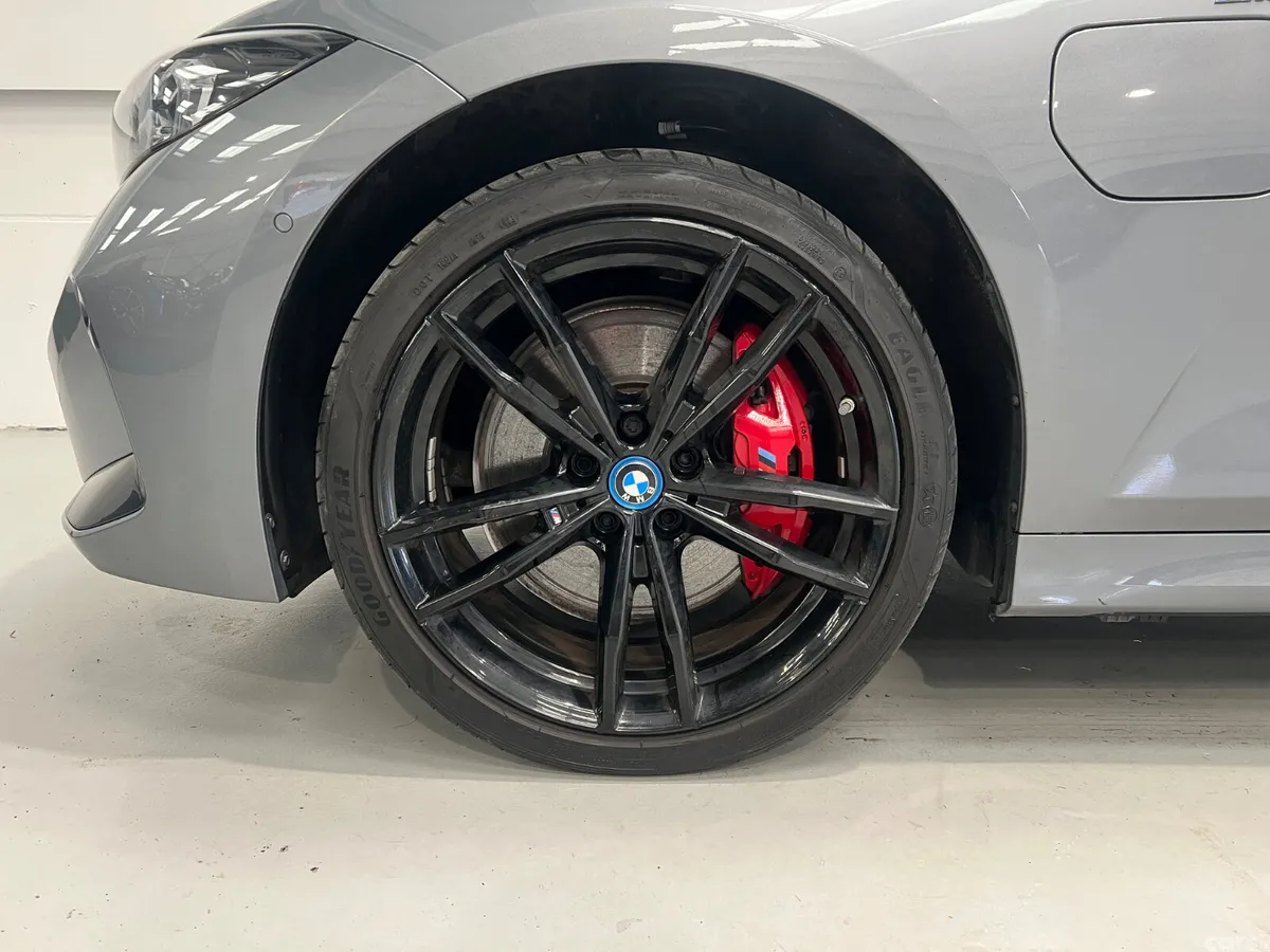 BMW 3-Series Saloon, Petrol Plug-in Hybrid, 2024, Grey