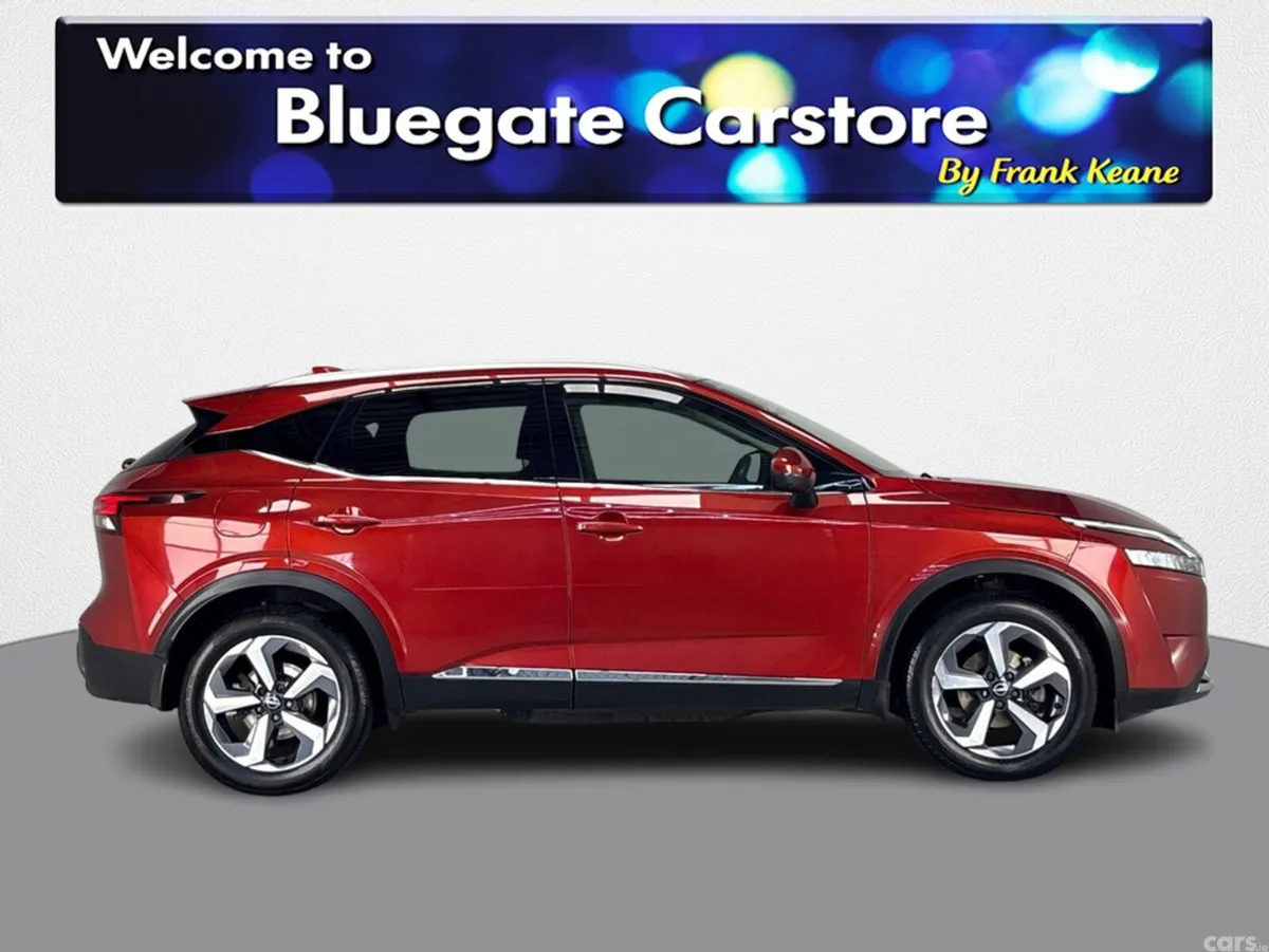 Nissan Qashqai MPV, Petrol Hybrid, 2023, Red