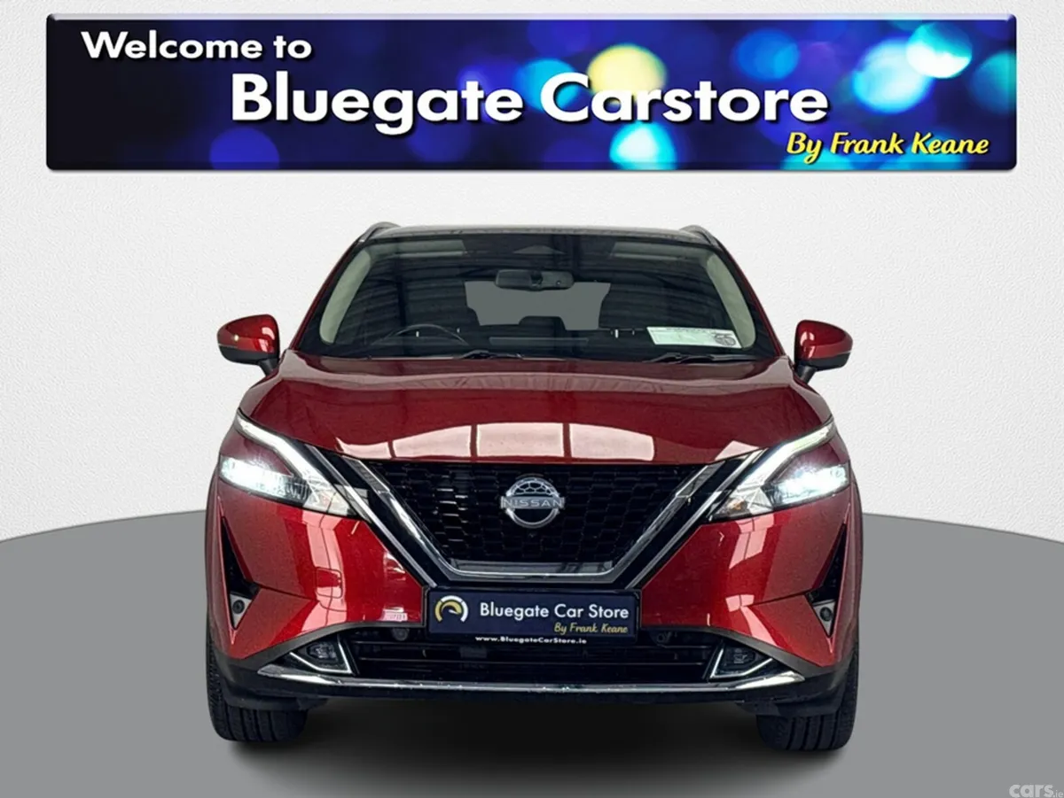 Nissan Qashqai MPV, Petrol Hybrid, 2023, Red