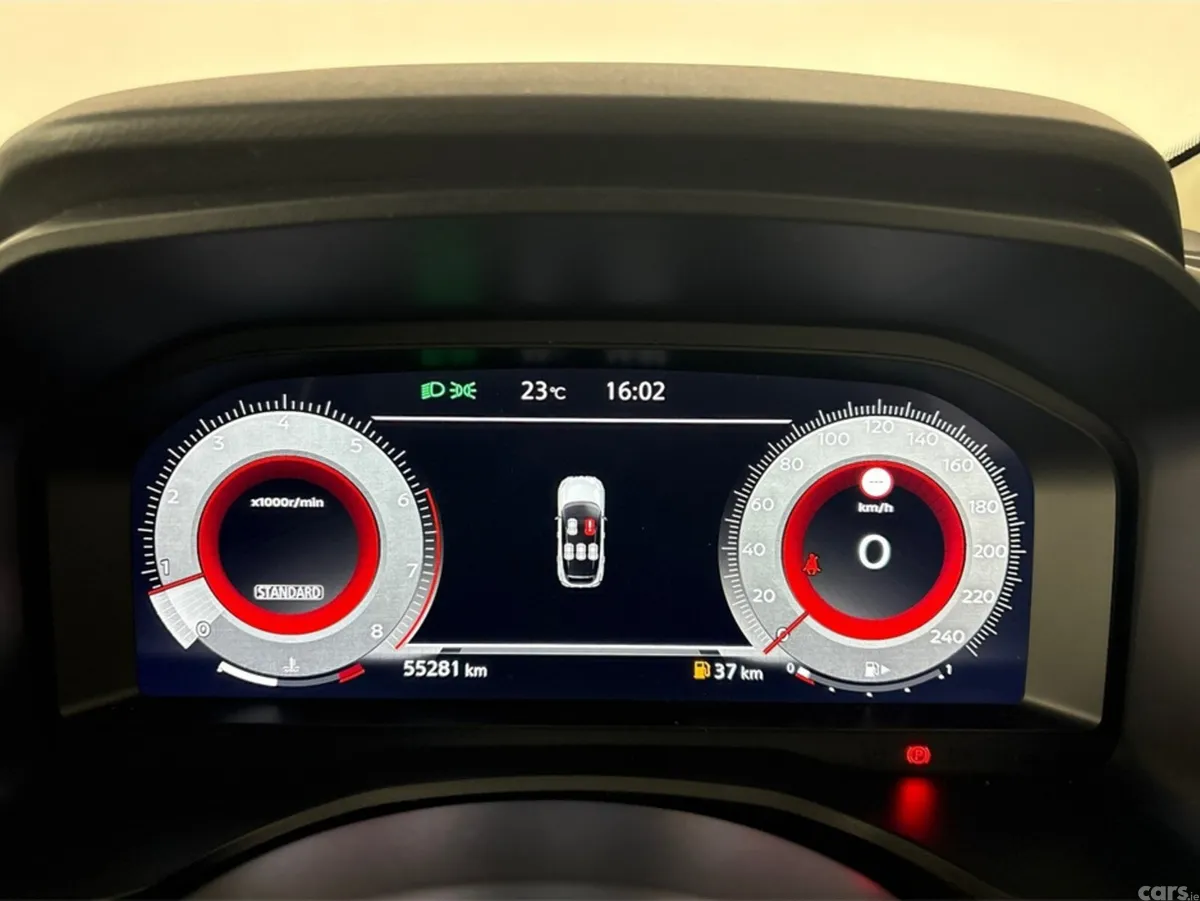 Nissan Qashqai MPV, Petrol Hybrid, 2023, Red