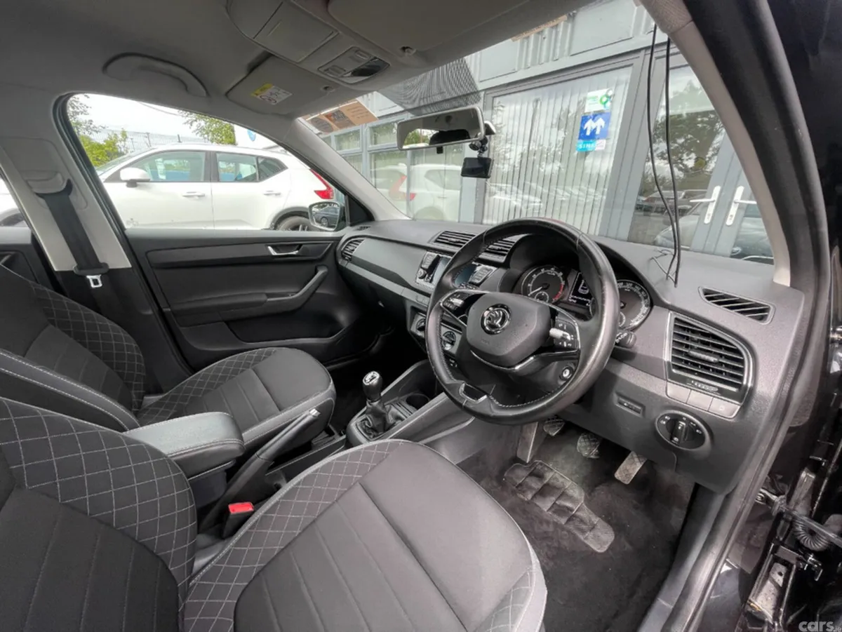 Skoda Fabia Hatchback, Petrol, 2021, Black