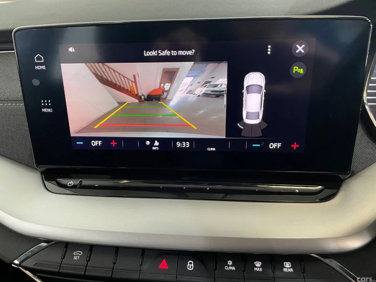 Skoda Octavia Hatchback, Petrol, 2022, Grey