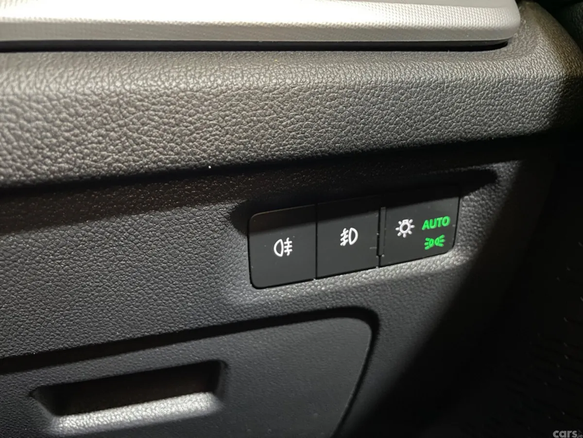 Skoda Octavia Hatchback, Petrol, 2022, Grey