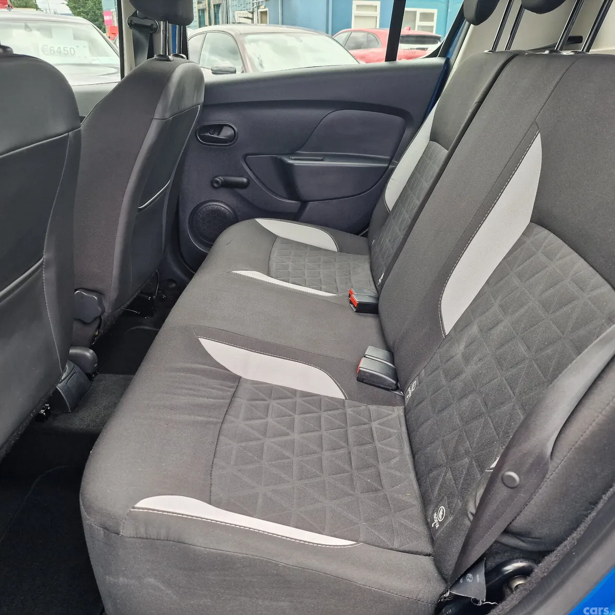Dacia Sandero Stepway Hatchback, Petrol, 2016, Blue