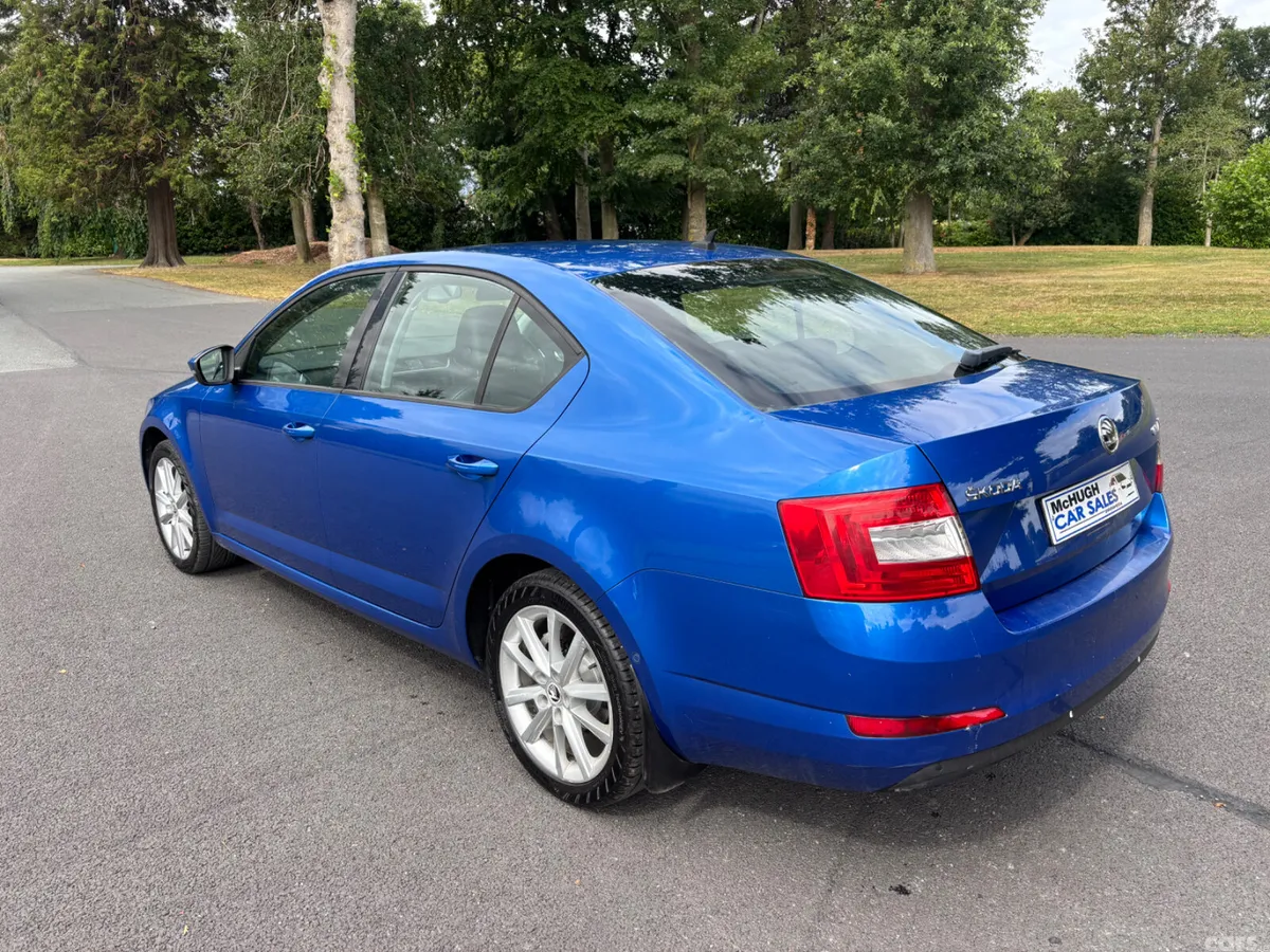 Skoda Octavia Hatchback, Diesel, 2015, Blue