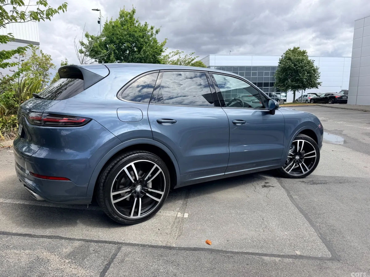 Porsche Cayenne SUV, Petrol, 2019, Blue