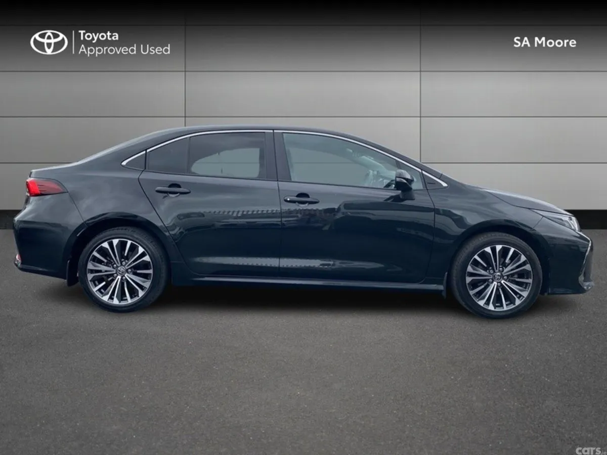 Toyota Corolla Saloon, Petrol Hybrid, 2024, Black