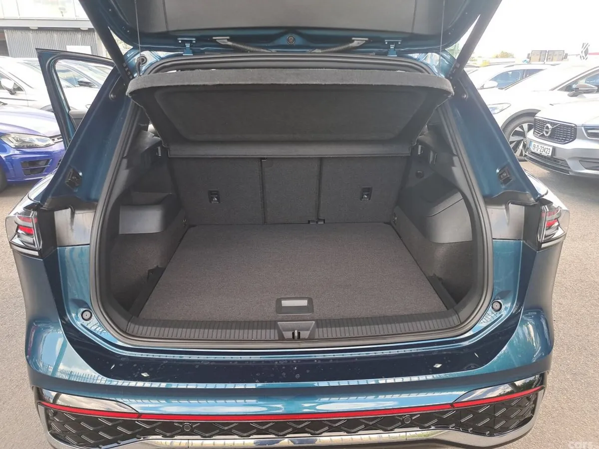Volkswagen Tiguan SUV, Diesel, 2024, Blue