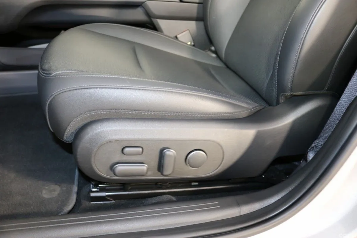 Hyundai IONIQ 6 Saloon, Electric, 2024, Grey
